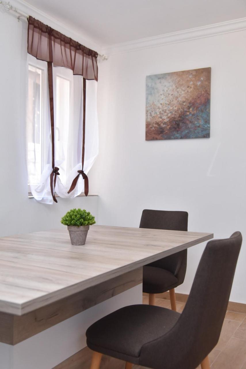 Apartamento Palm Square 1 Old Town Apt Budva Exterior foto